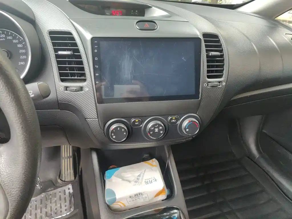 Photo 14 - Kia K3