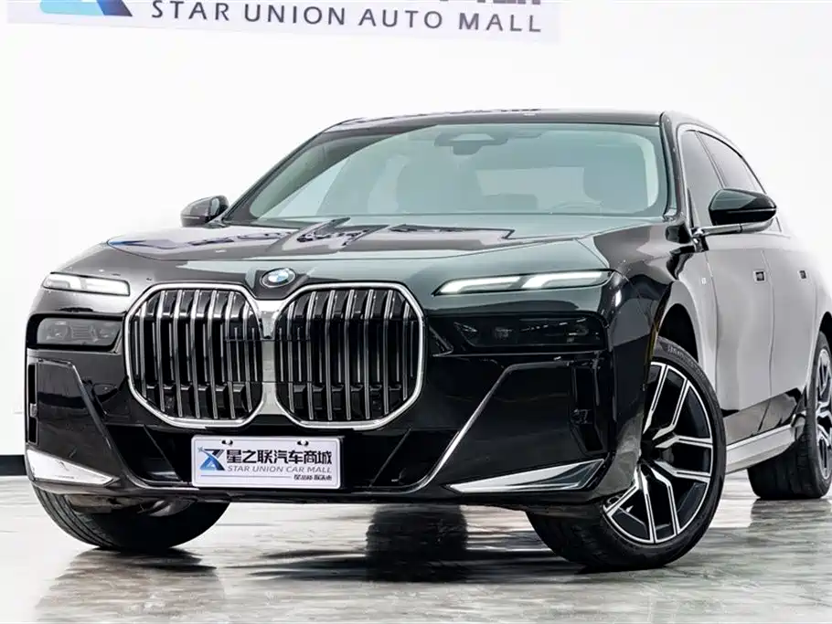 BMW 7 Series 2023 Model 735Li M Sport Package фото 2