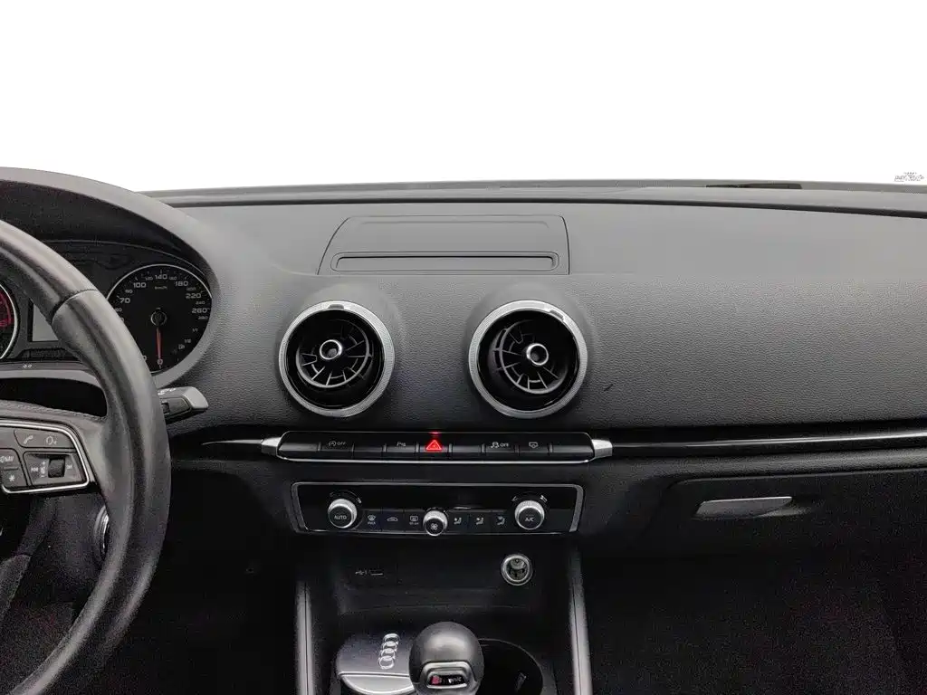Фото 12 - Audi A3