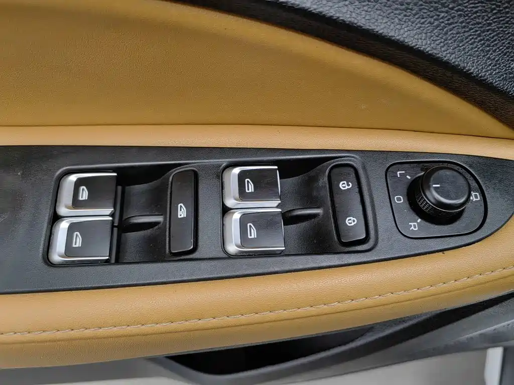 Geely Vision S1 2018 2018 1.4T CVT Sharp Enjoy