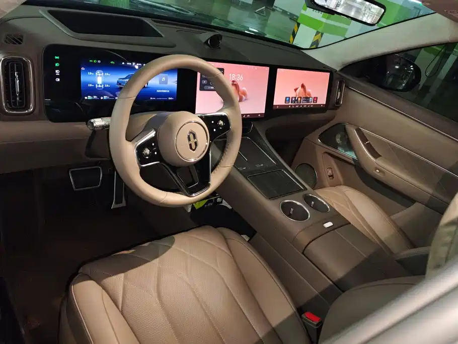 AITO Wenjie AITO M8 2026 2025 Range Extender Max+ Edition 53.4kWh 5-seater