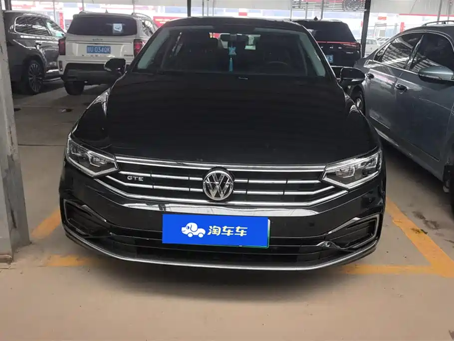 VOLKSWAGEN MAGOTAN GTE PLUG IN HYBRID