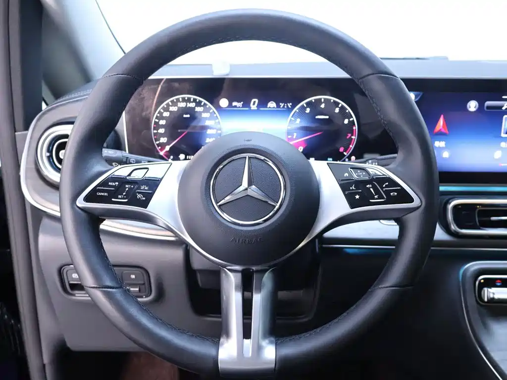 Mercedes-Benz V-Class 2024 2024 V 300 L Long Wheelbase Luxury Edition