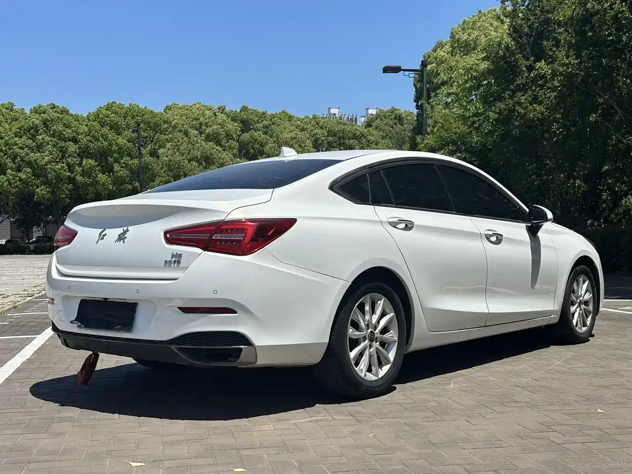 Hongqi H5 2019 30TD Style Edition фото 6