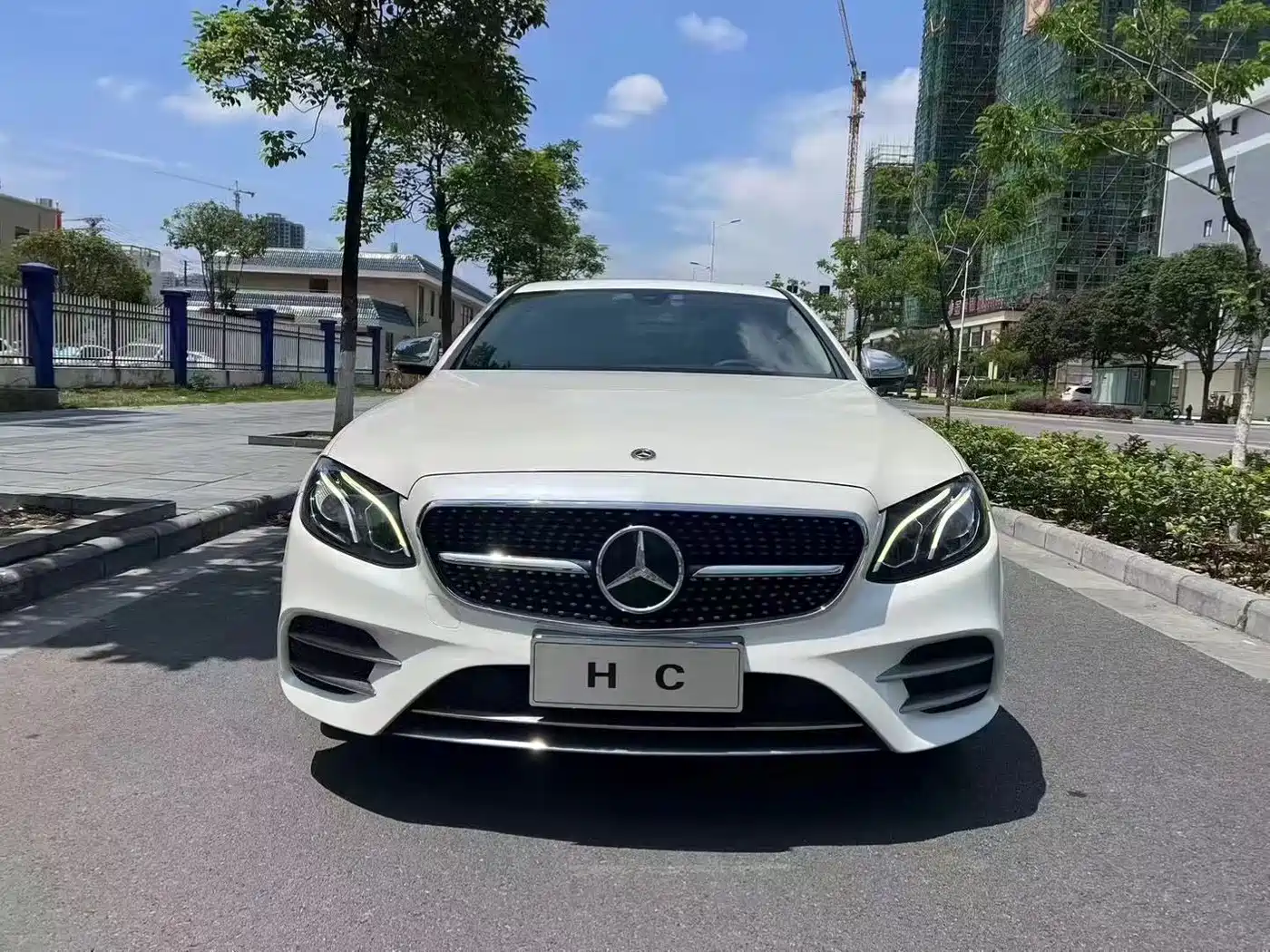 Mercedes-Benz E-Class 2017 E 200 L 4MATIC фото 2