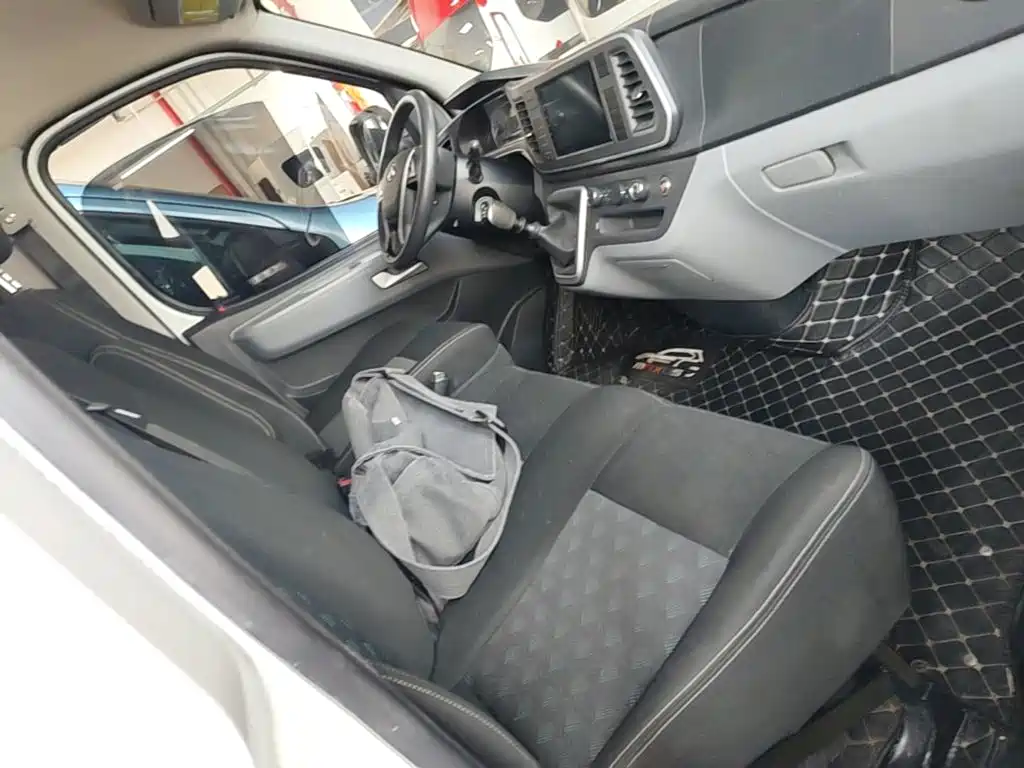 Photo 25 - Maxus Xintu V80