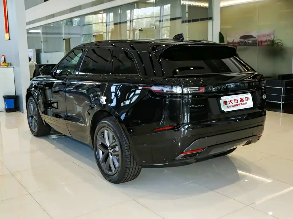 Photo 3 - Land Rover Range Rover Velar