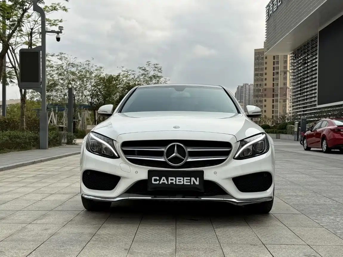 Photo 2 - Mercedes-Benz C-Class