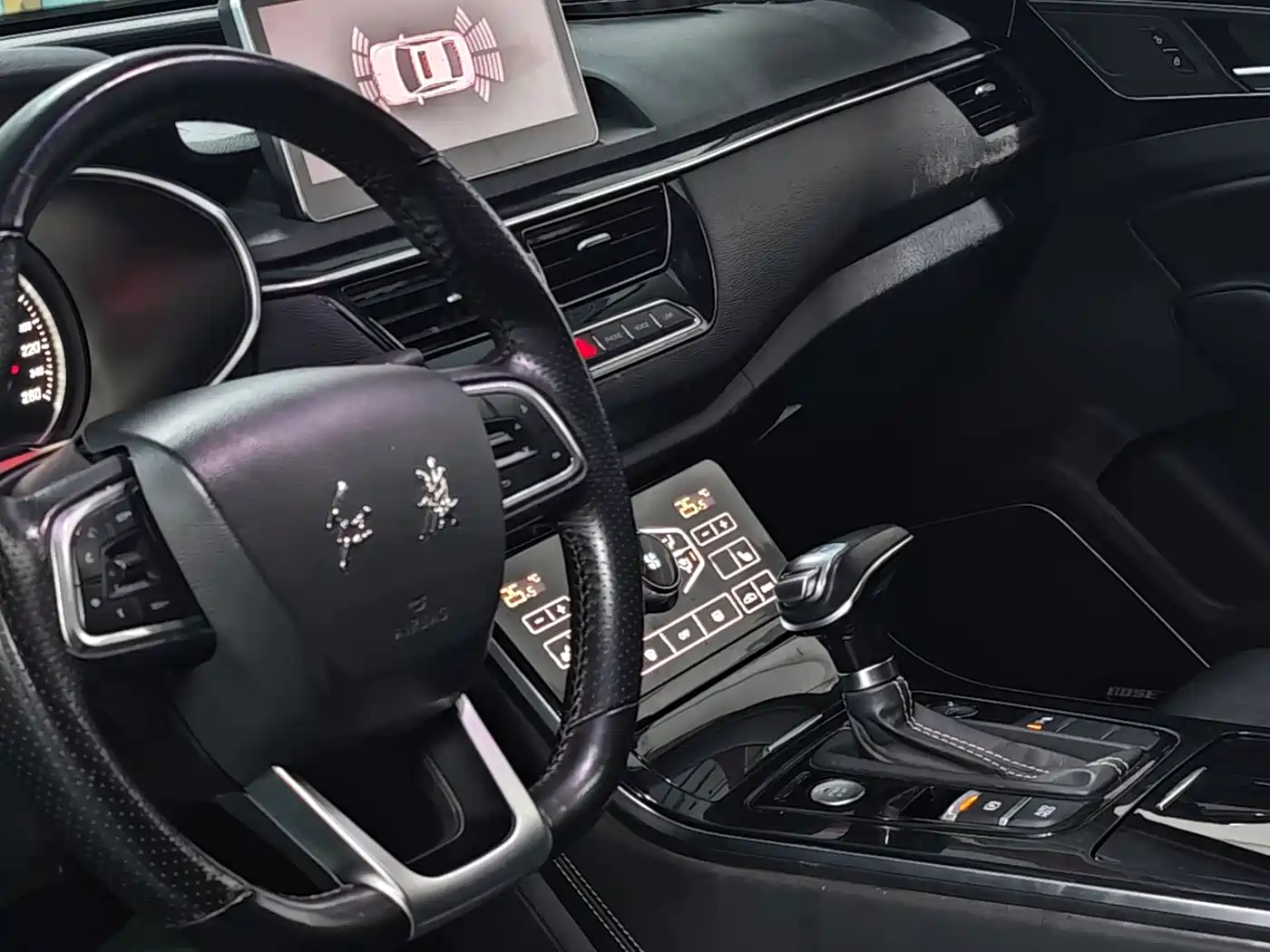 Hongqi H5 2018 30TD Smart Connect Rhythmic Edition фото 11