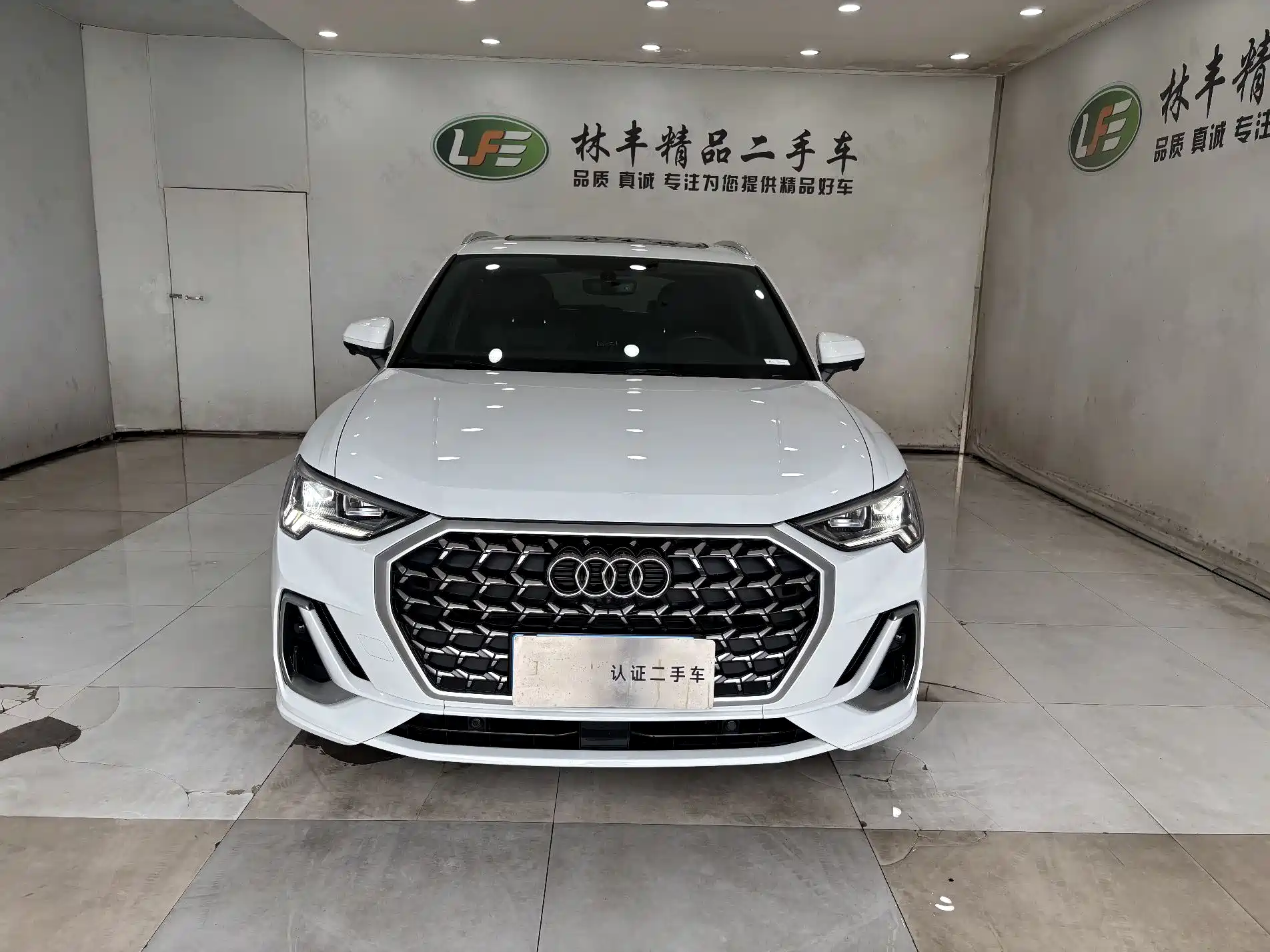 Фото 2 - Audi Q3