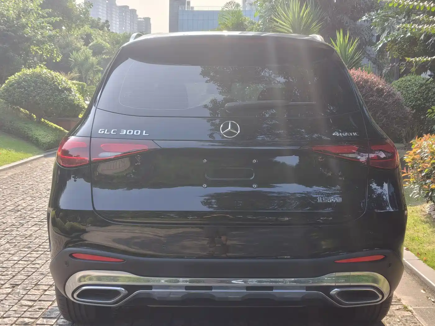 Photo 6 - Mercedes-Benz GLC