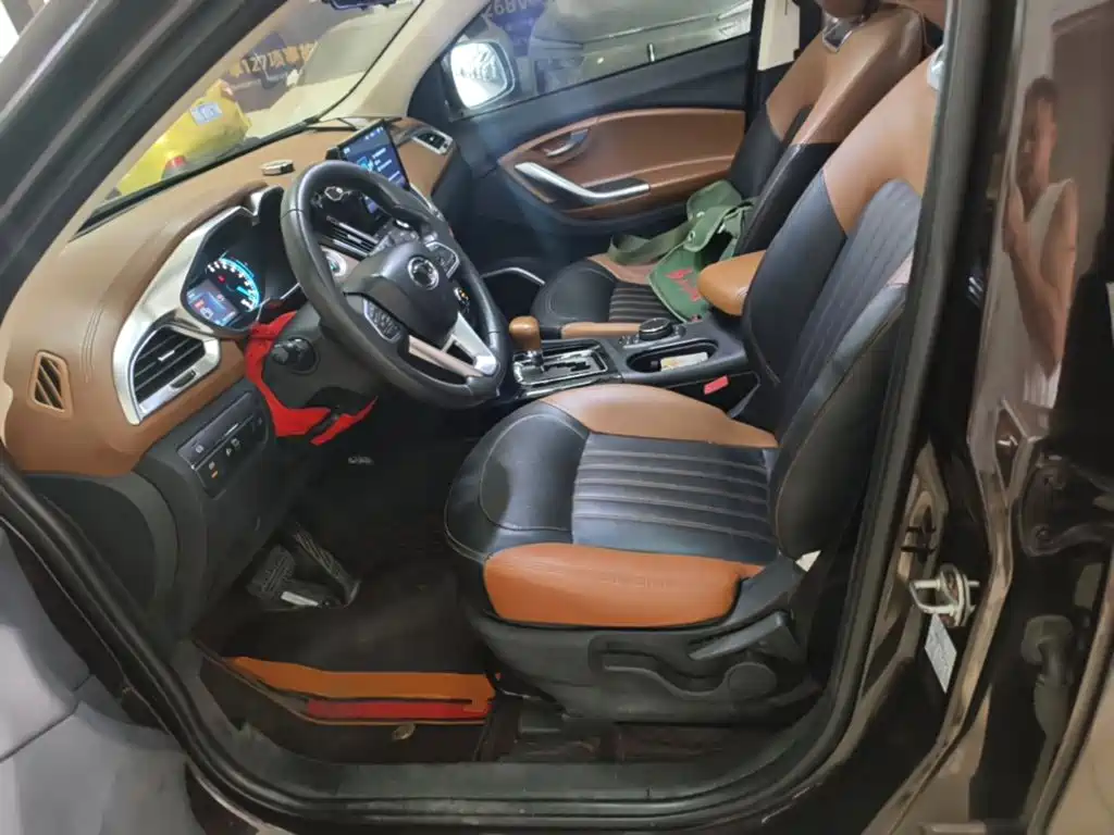 Soueast DX7 2016 2017 1.5T Automatic Glory Edition