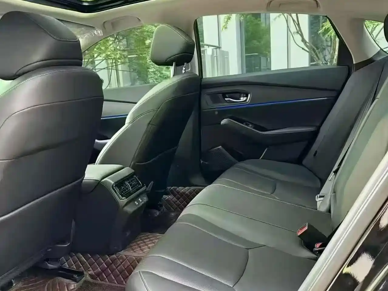 Фото 6 - Honda Accord
