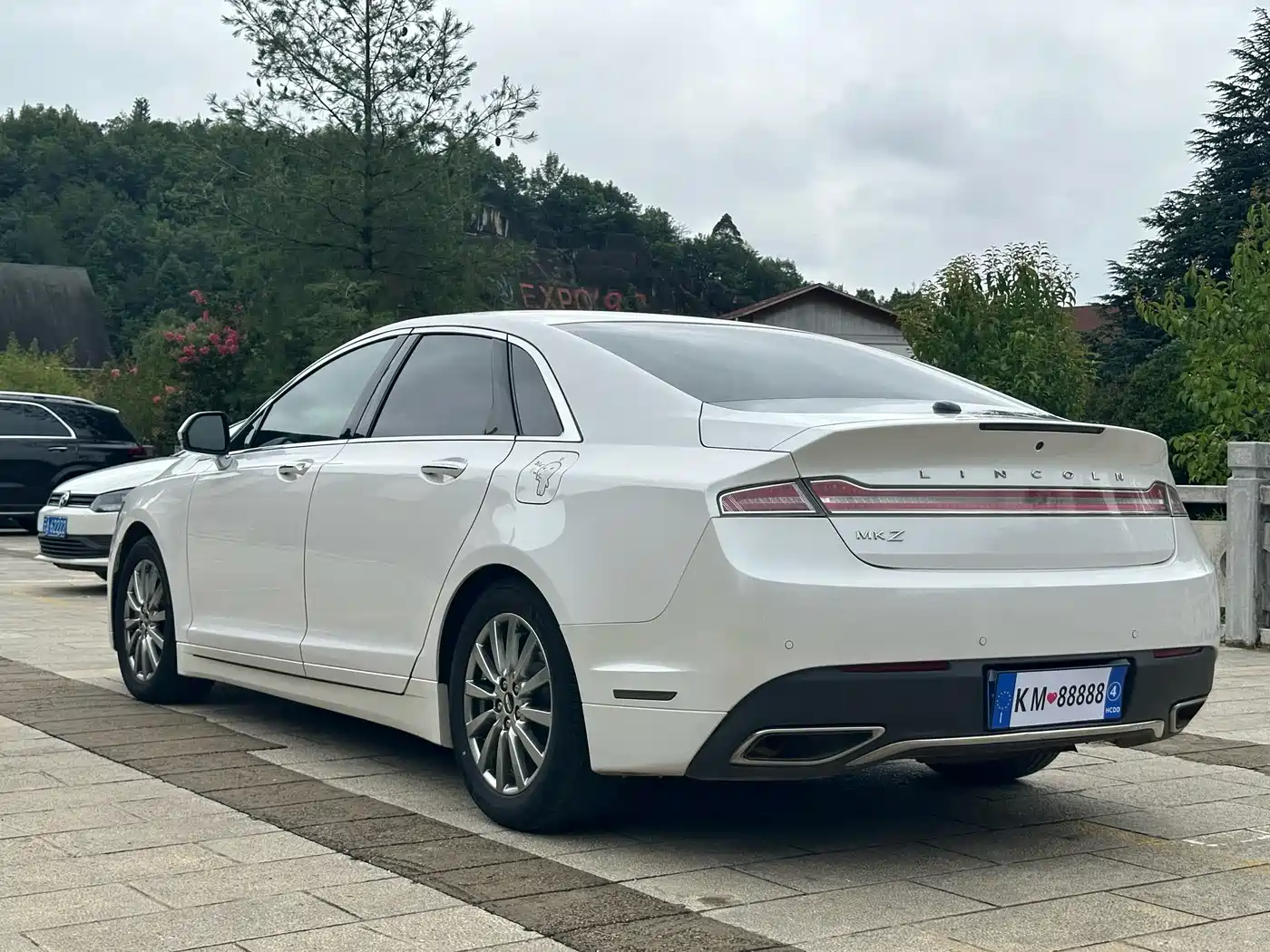 LINCOLN MKZ