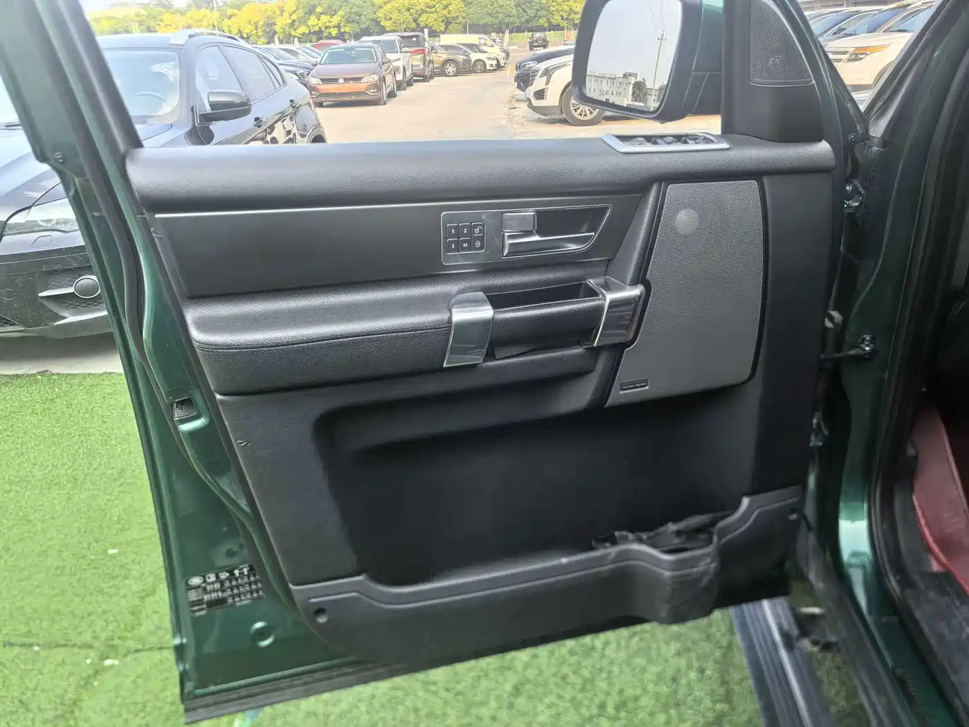 Photo 10 - Land Rover Discovery