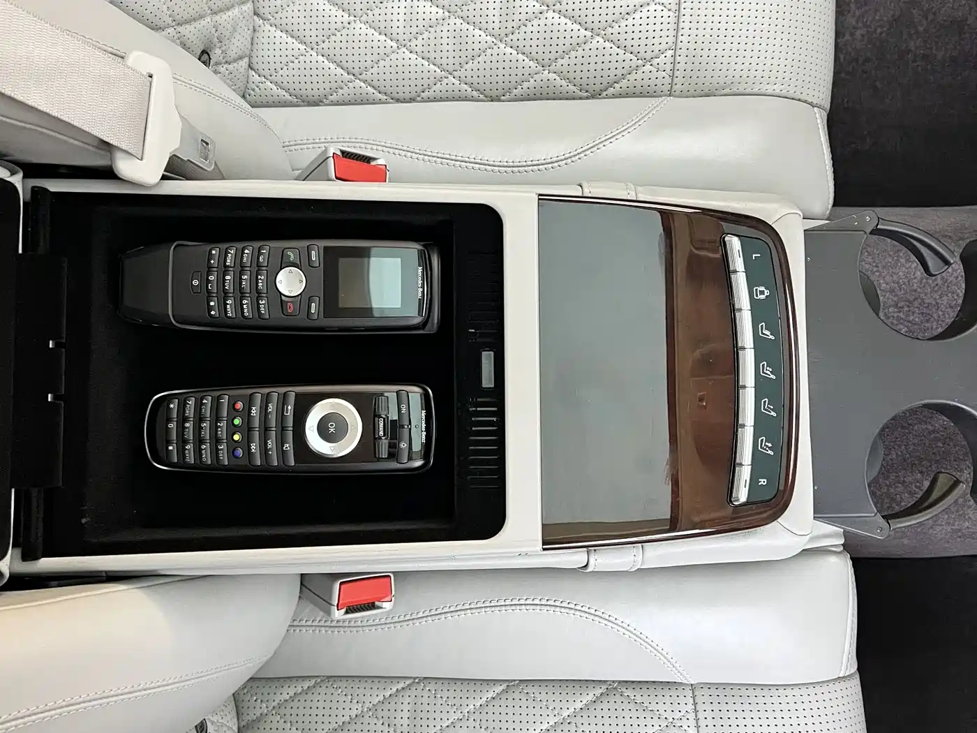 Mercedes-Benz S-Class AMG 2010 AMG S 65 фото 42