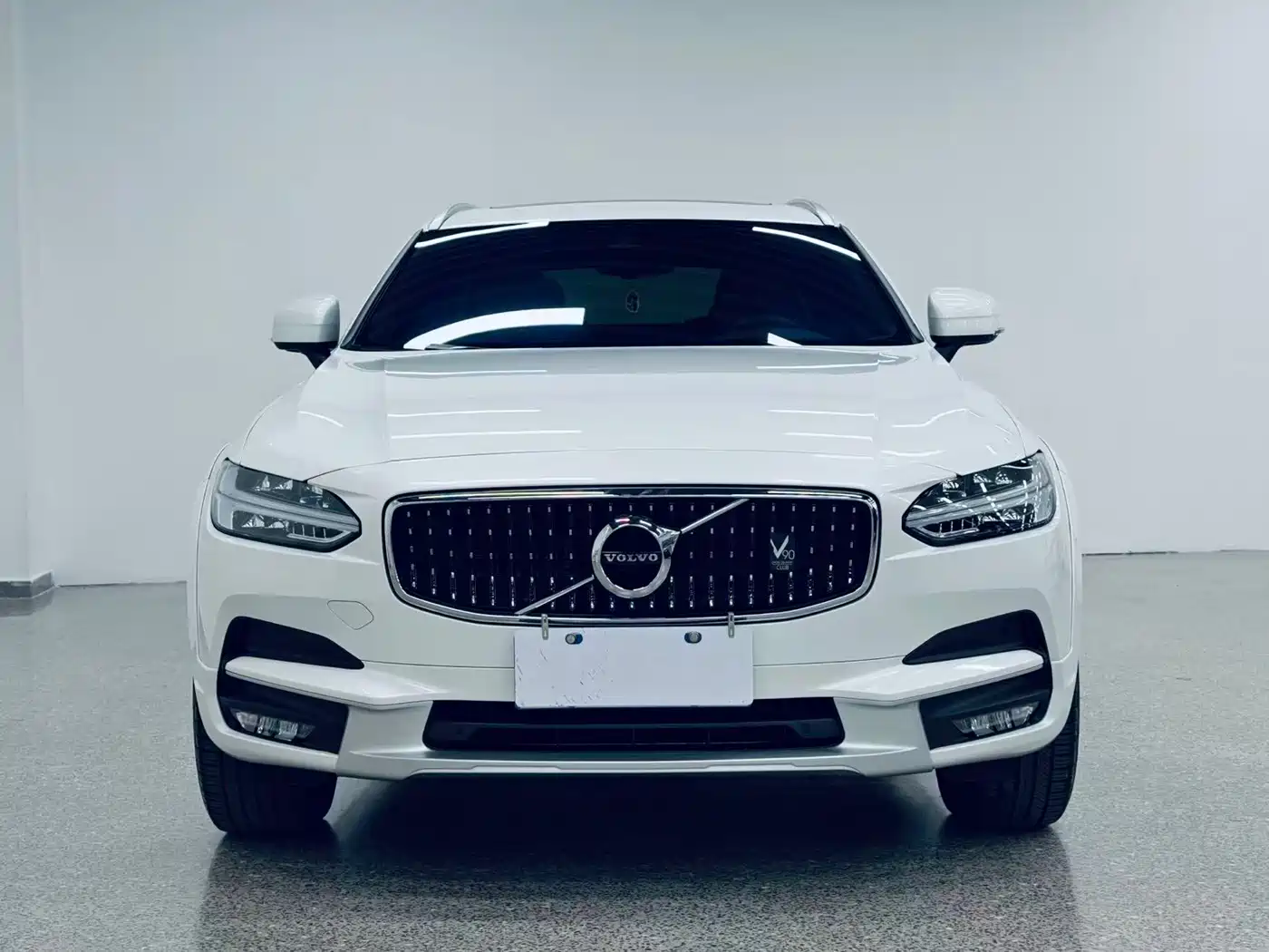 Фото 4 - Volvo V90