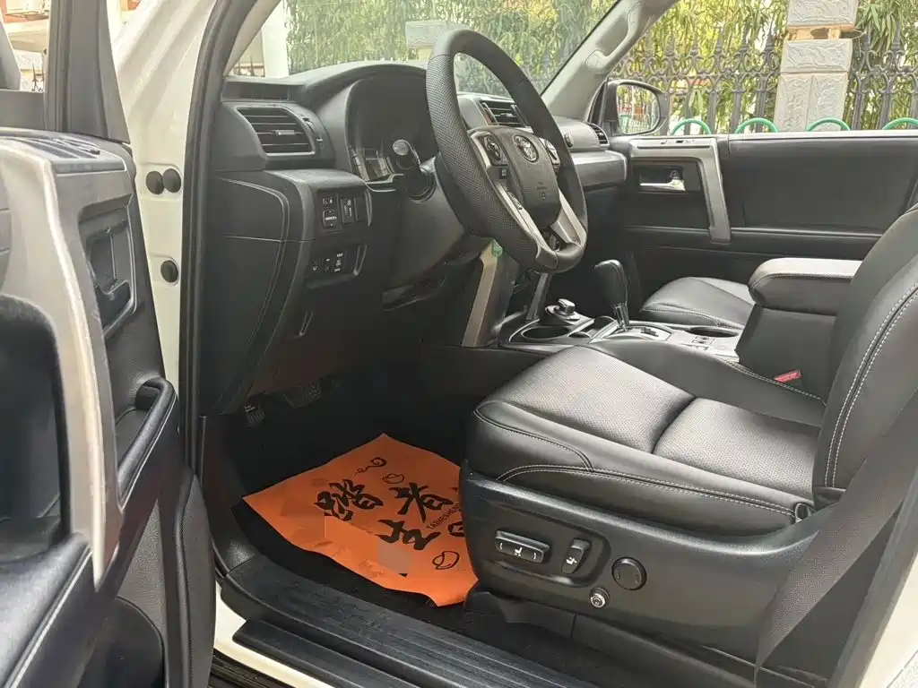 Toyota 4Runner 2019 2014 Base Model