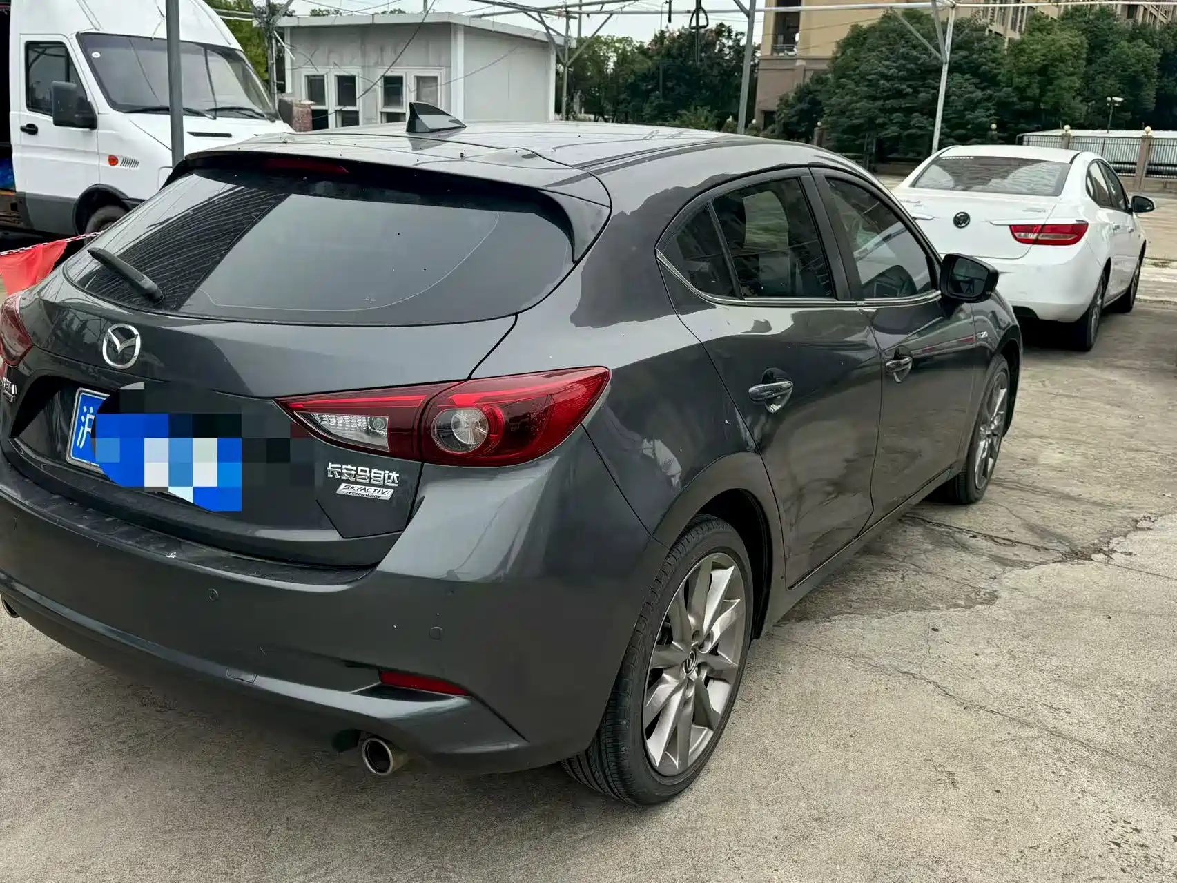 Photo 6 - Mazda Mazda 3