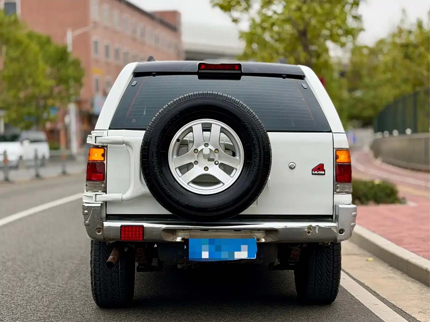 Isuzu Contender 2012 2.8T UC Diesel Multi-Purpose Vehicle фото 11