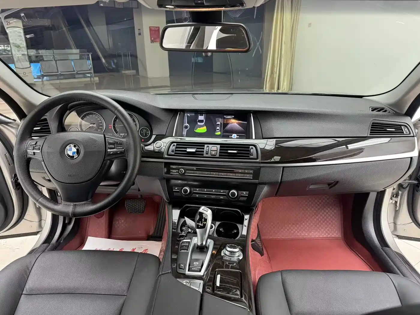 BMW 5 Series 2013 525Li Leadership фото 6