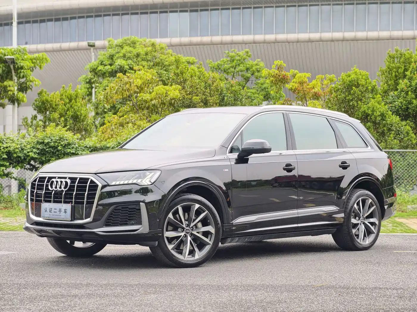 AUDI Q7 2024