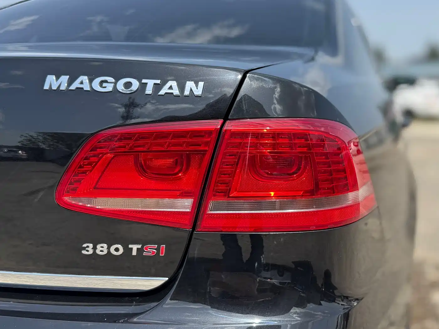 Volkswagen Magotan 2015 Facelift 1.8TSI Premium фото 16