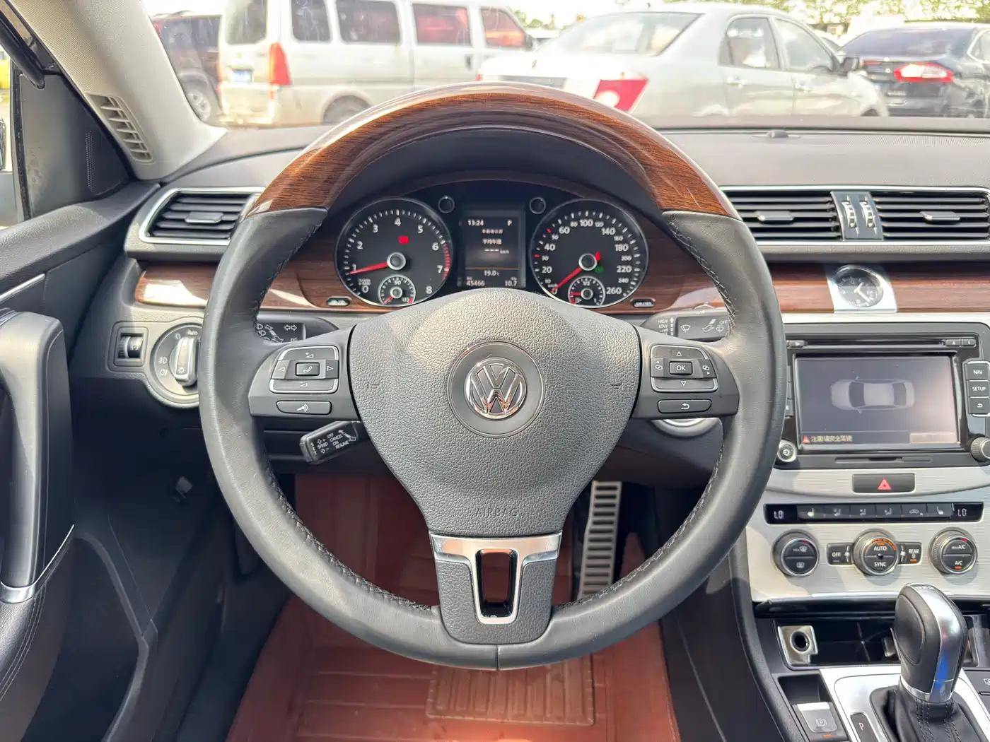 Volkswagen Magotan 2015 Facelift 1.8TSI Premium фото 19
