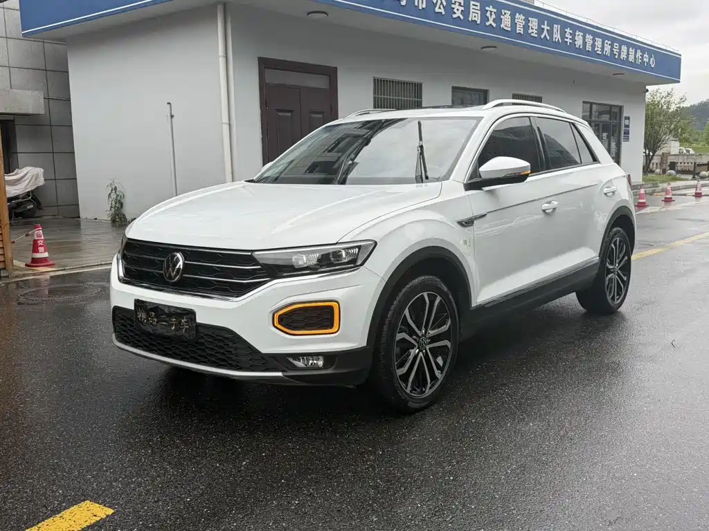 Фото 1 - Volkswagen T-ROC