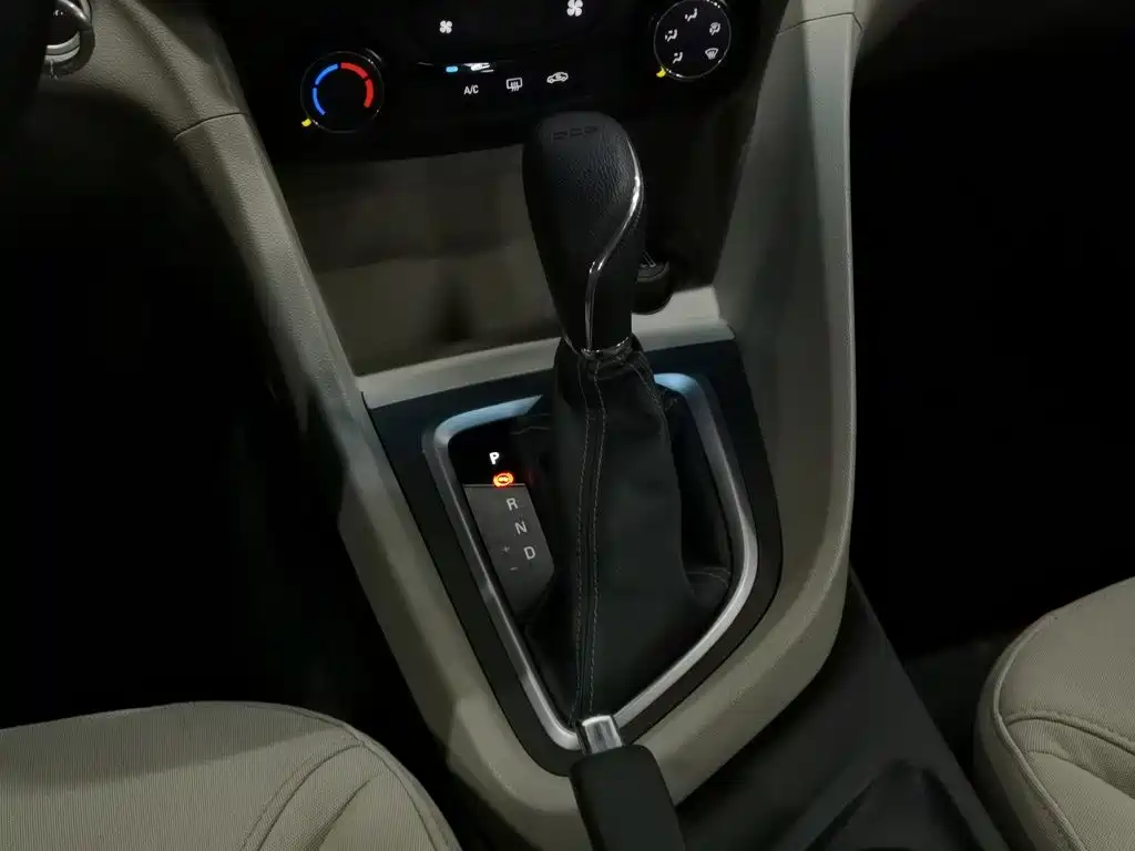 Фото 13 - Buick Excelle