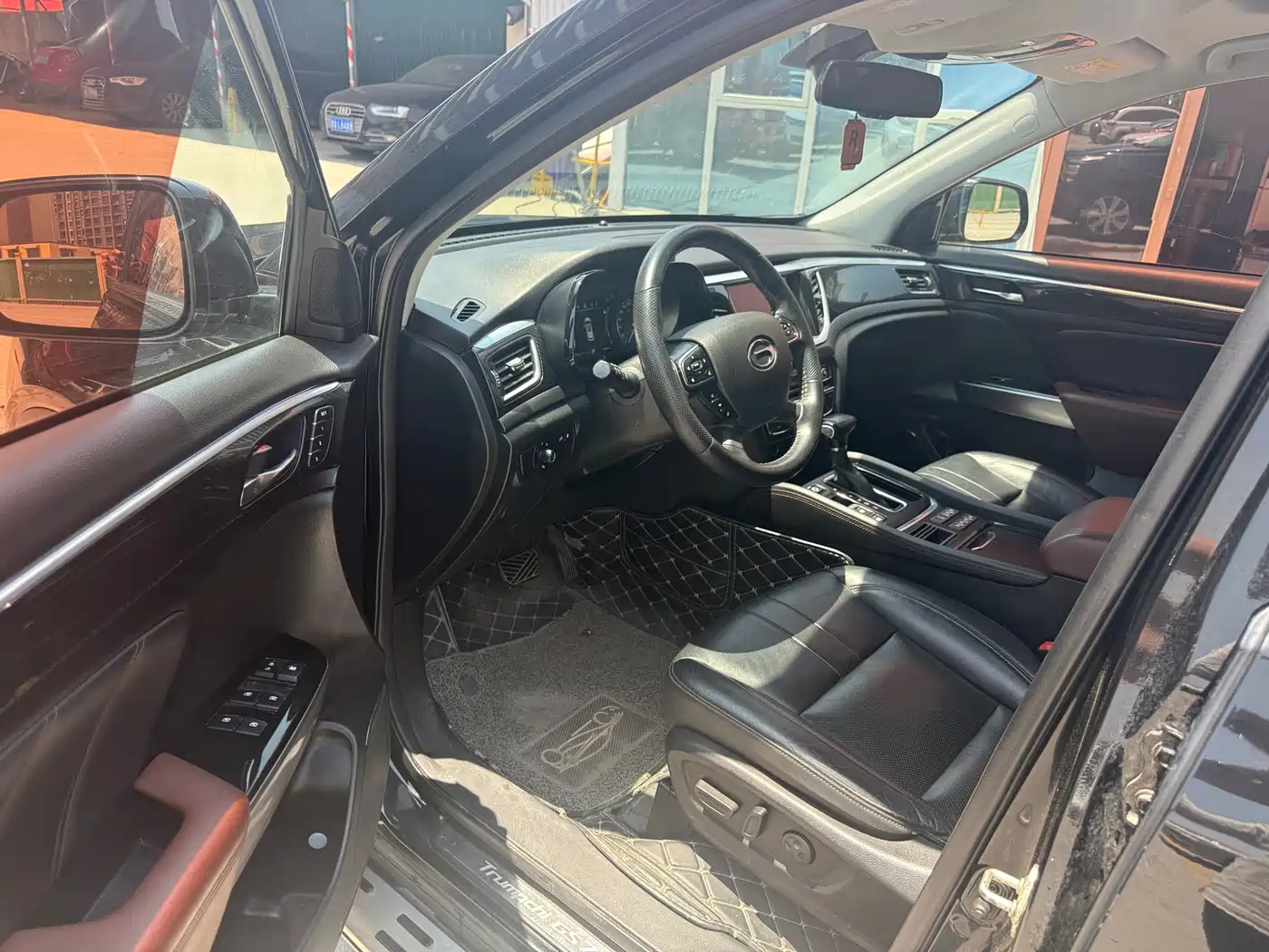 GAC Trumpchi Trumpchi GS7 2018 2017 320T 2WD Luxury Smart Connect