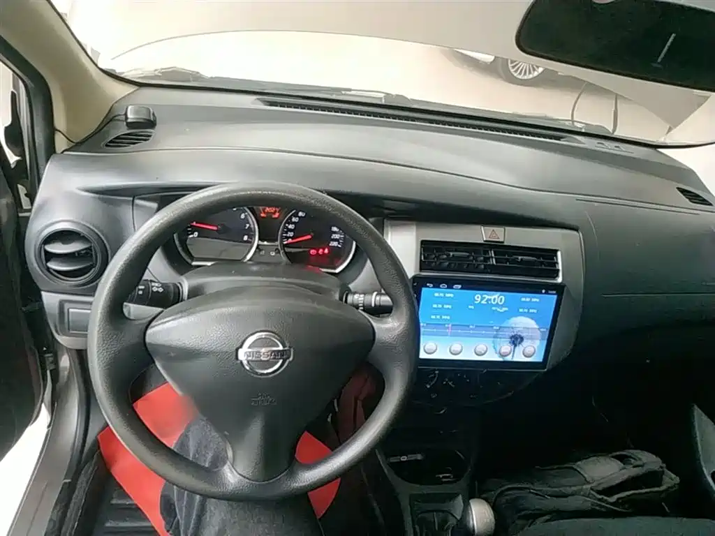 Nissan Livina 2016 2015 1.6XE Manual Comfort Edition