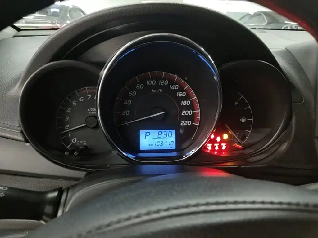 Фото 8 - Toyota Vios