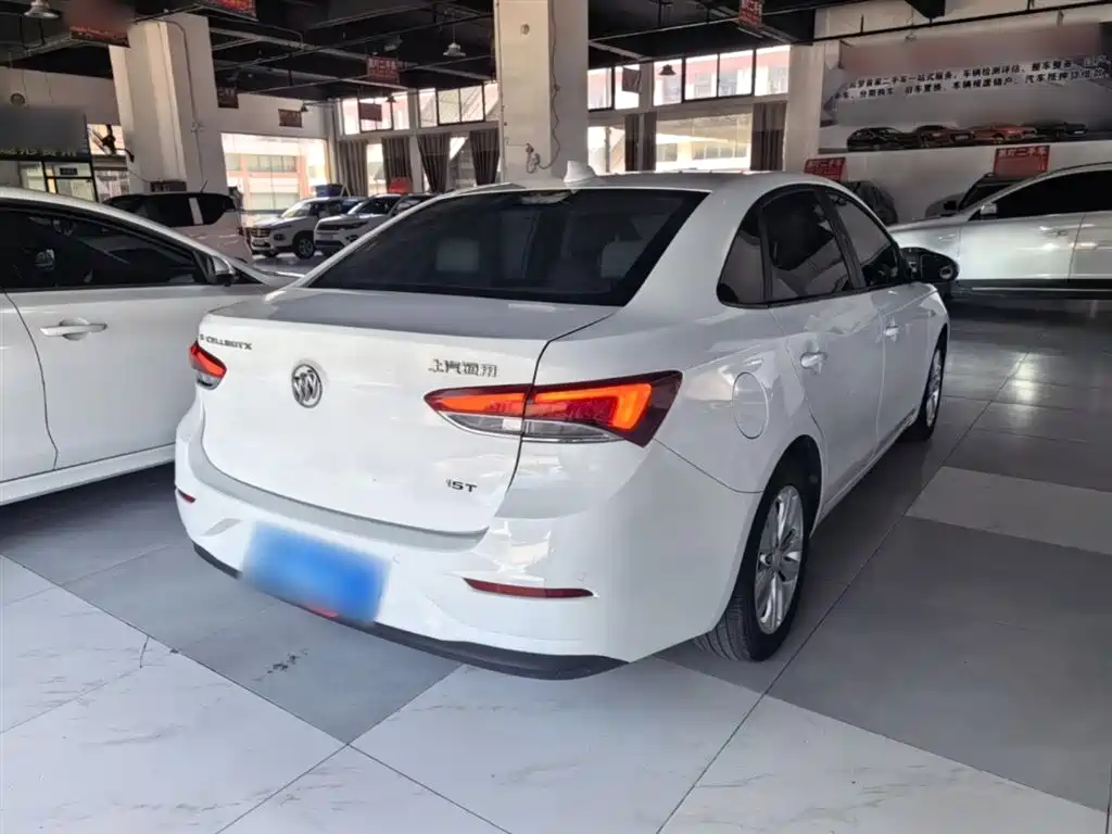 Фото 7 - Buick Excelle