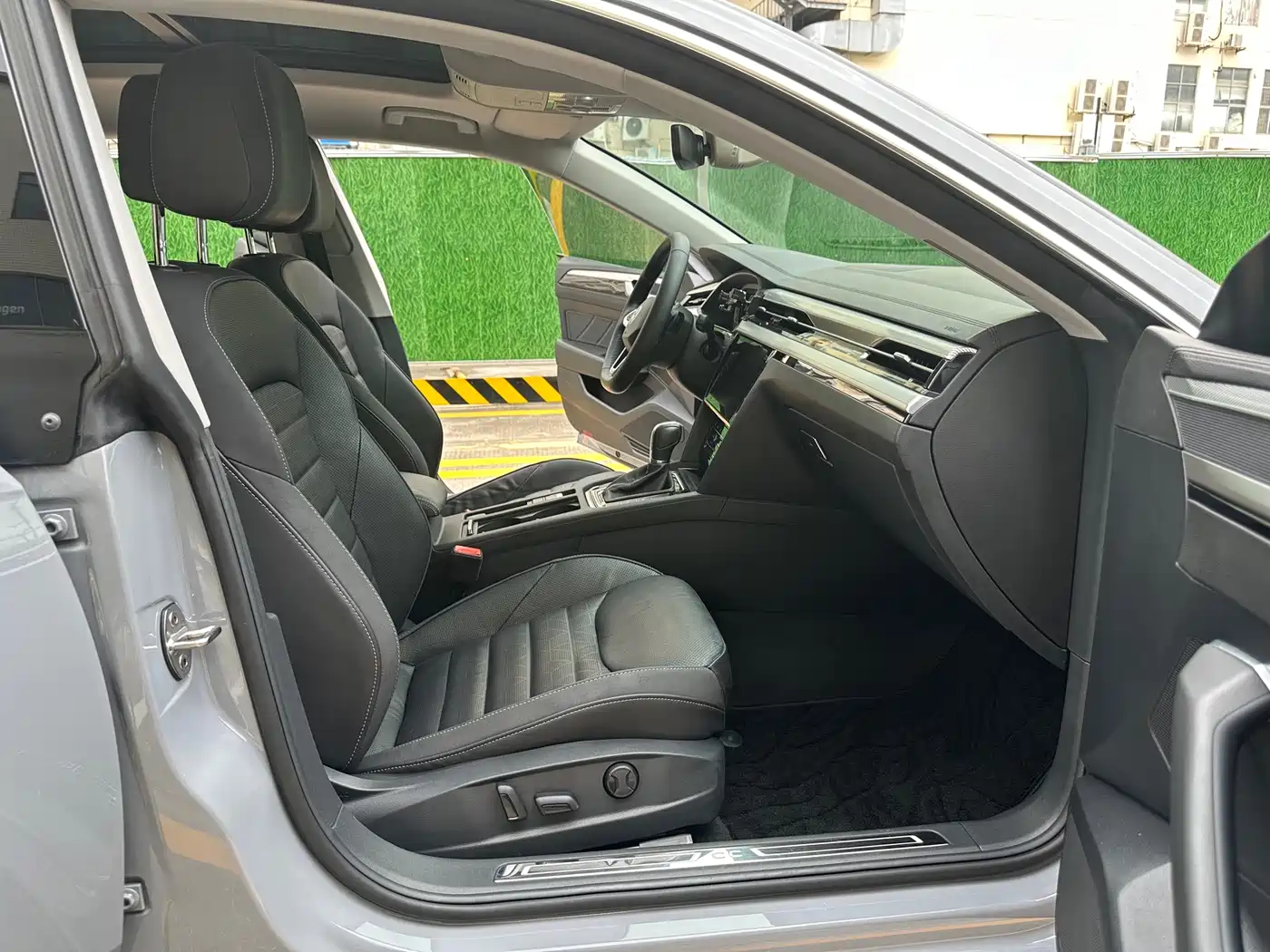 Volkswagen FAW-Volkswagen CC 2021 Shooting Brake 380TSI Hunter Heart Edition фото 7