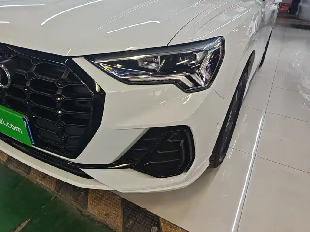 Фото 24 - Audi Q3