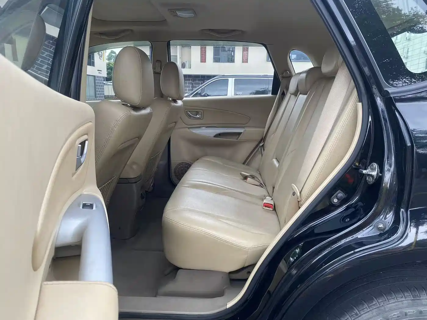 Hyundai Tucson 2013 2.0L Automatic 2WD Comfort фото 12