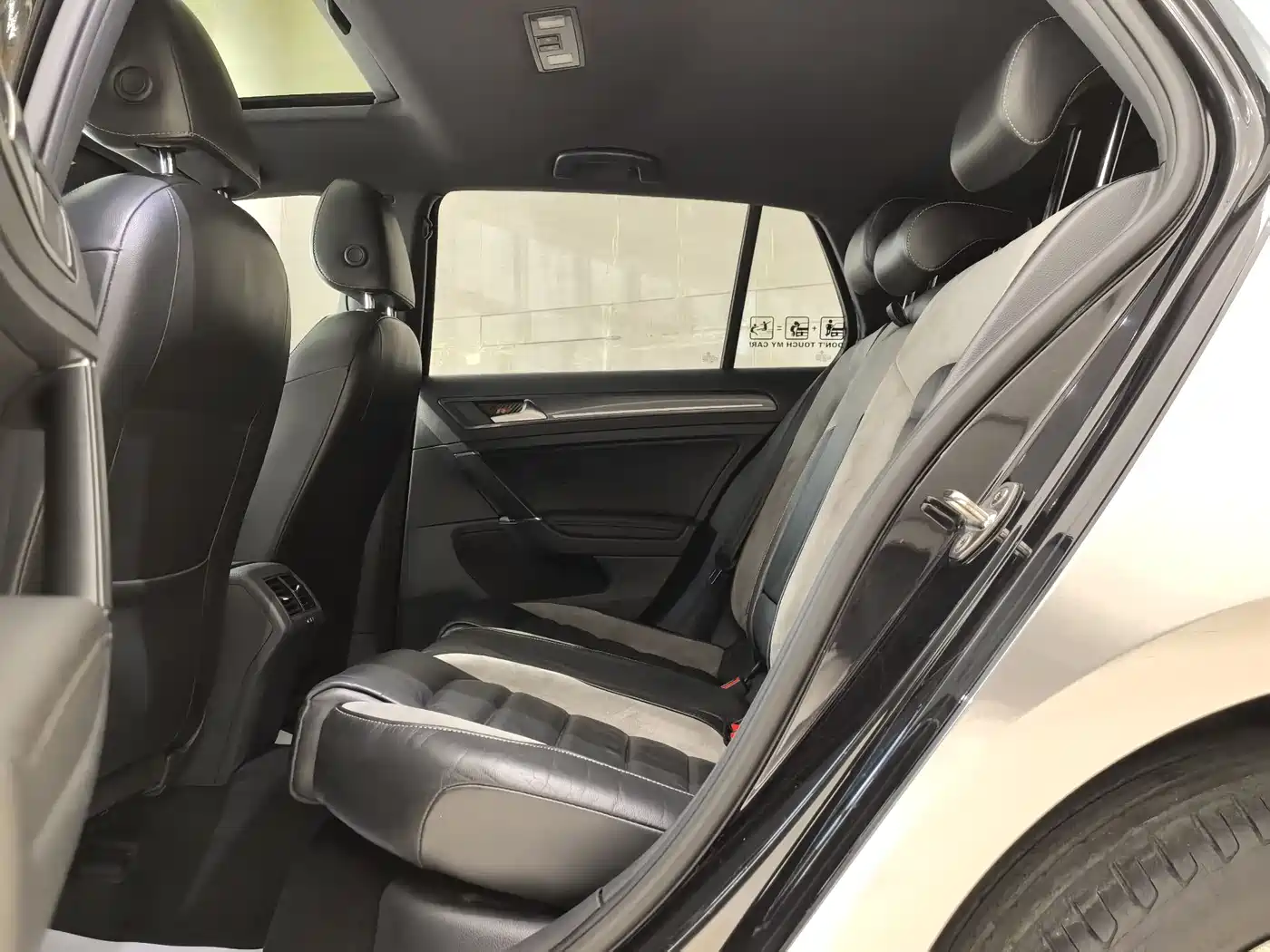 Volkswagen Golf 2016 1.4TSI Automatic R-Line фото 5