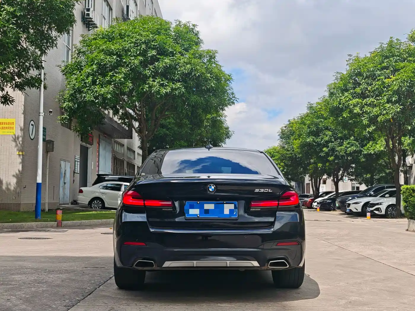 Фото 5 - BMW 5 Series