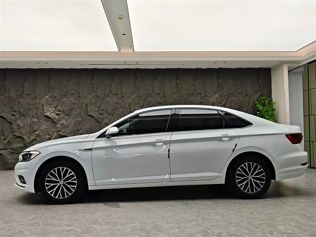 Volkswagen Sagitar 2019 280TSI DSG Comfort Edition China VI фото 3