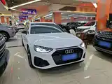 Photo 4 - Audi A4L