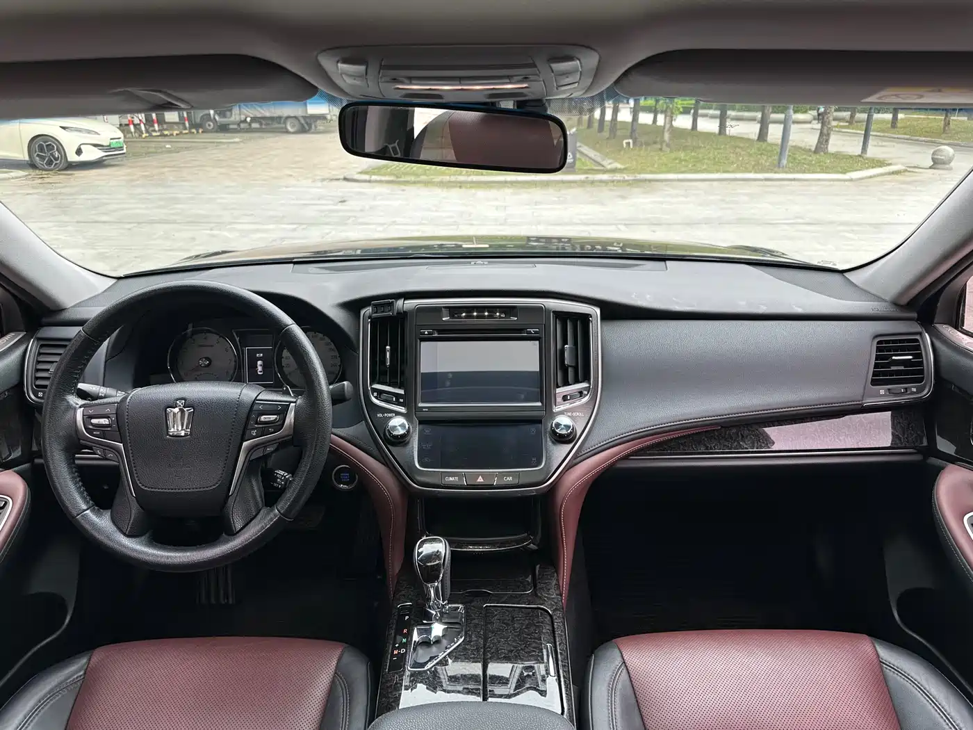Toyota Crown 2018 2.0T Sport Edition фото 9