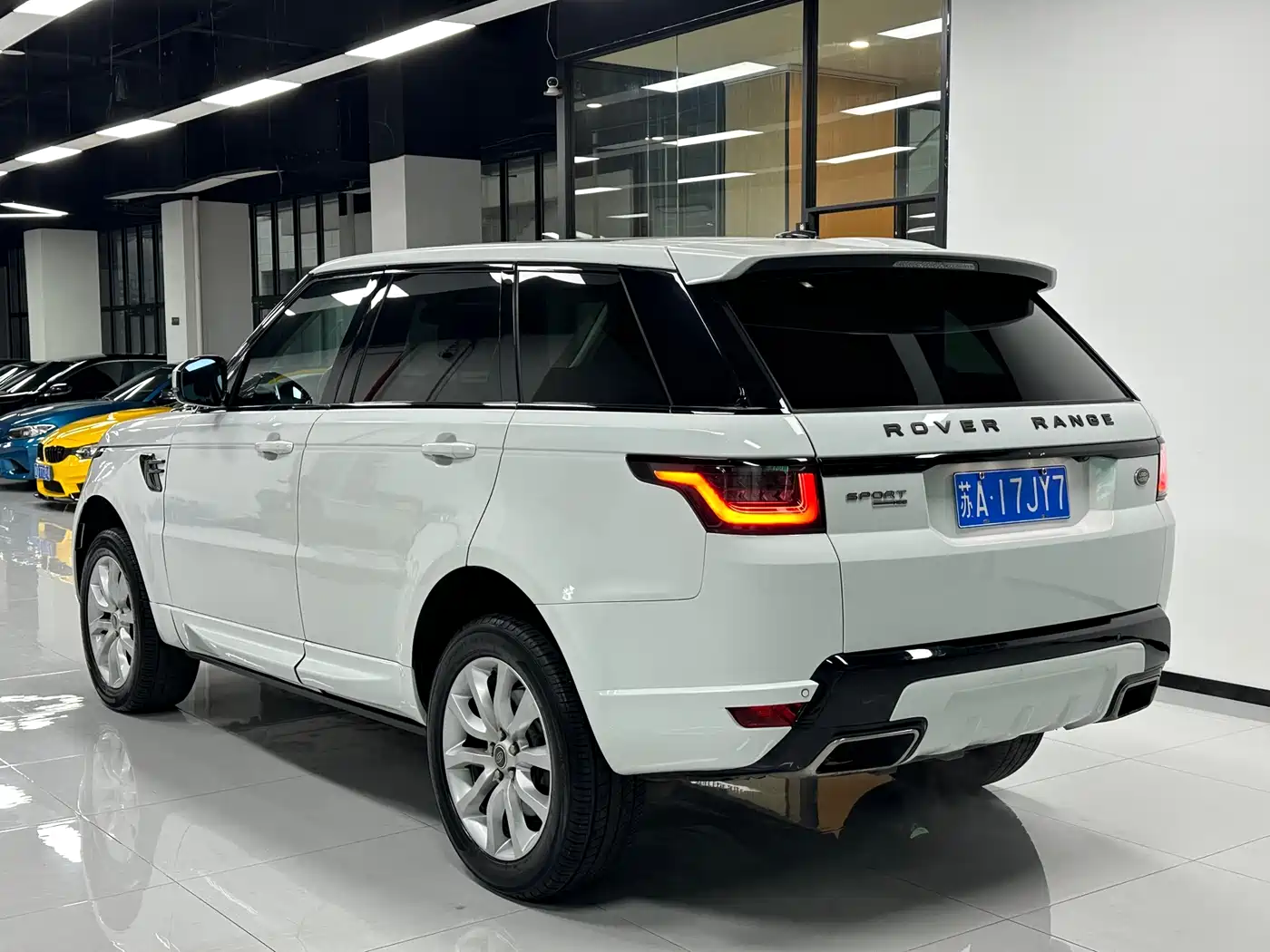 Land Rover Range Rover Sport 2014 3.0 SC V6 HSE фото 4