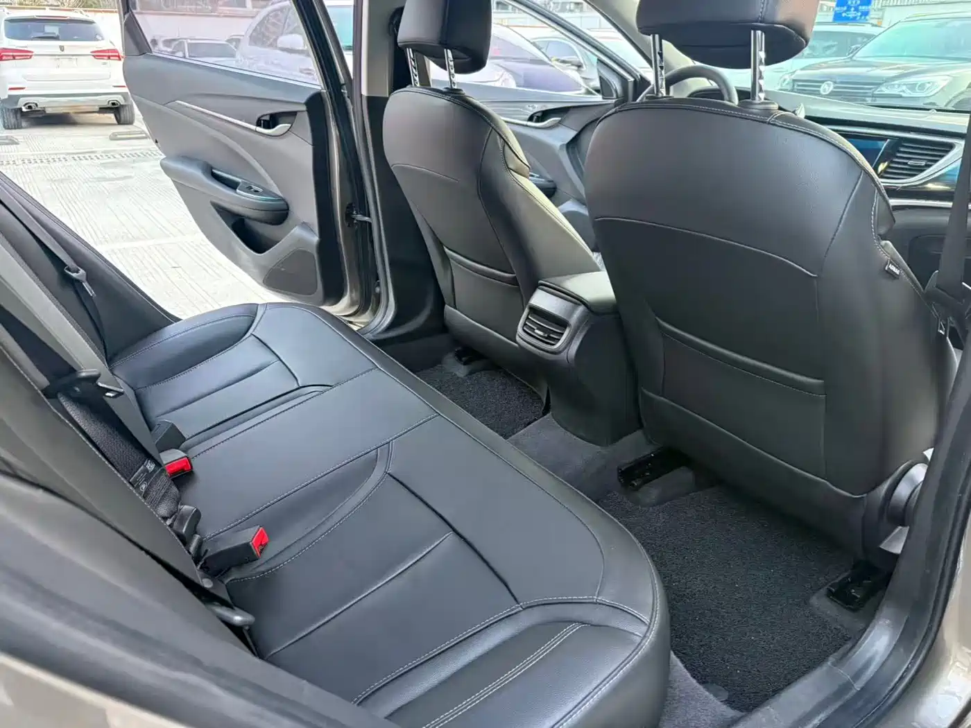 Buick Excelle 2019 18T Auto Connected Elite China VI фото 7