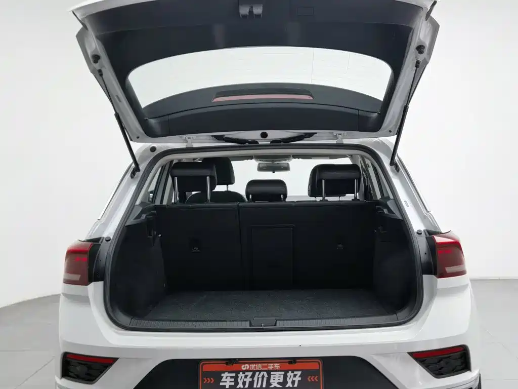 Photo 16 - Volkswagen T-ROC