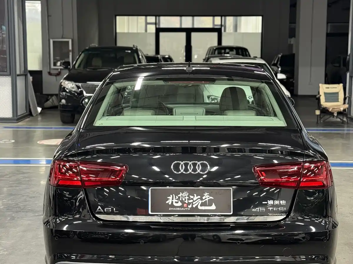 Photo 5 - Audi A6L