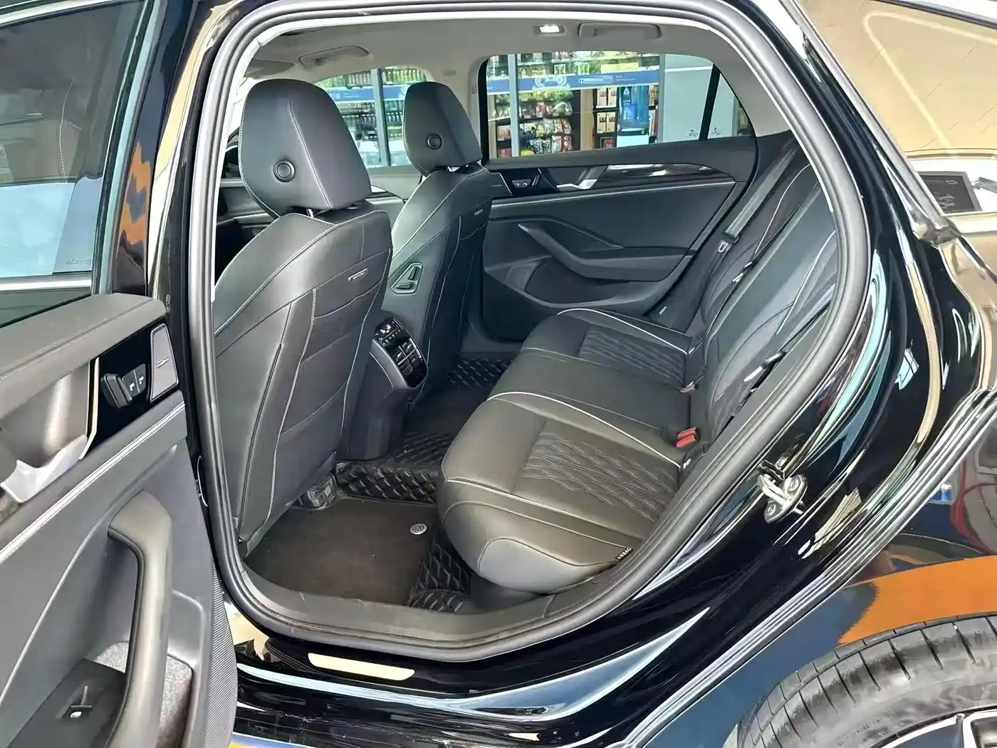 Фото 6 - Volkswagen Magotan