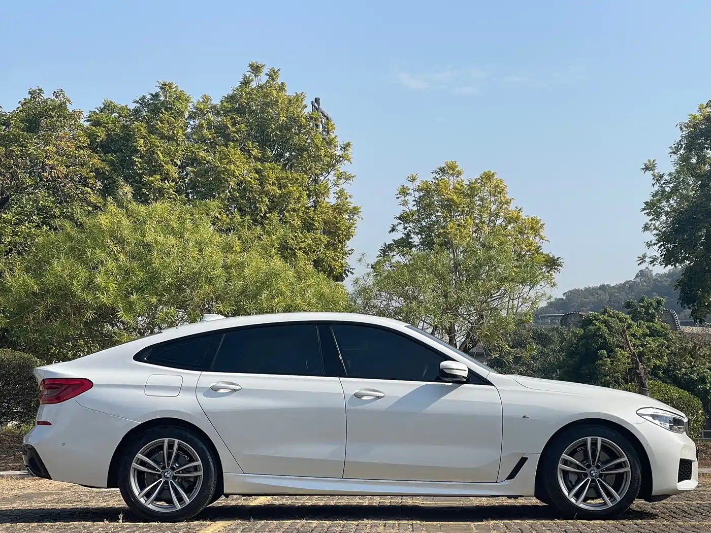 BMW 6 Series GT 2020 630i M Sport Package фото 17