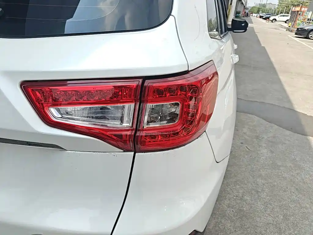 Changan CS75 2015 2014 2.0L Manual Luxury China V