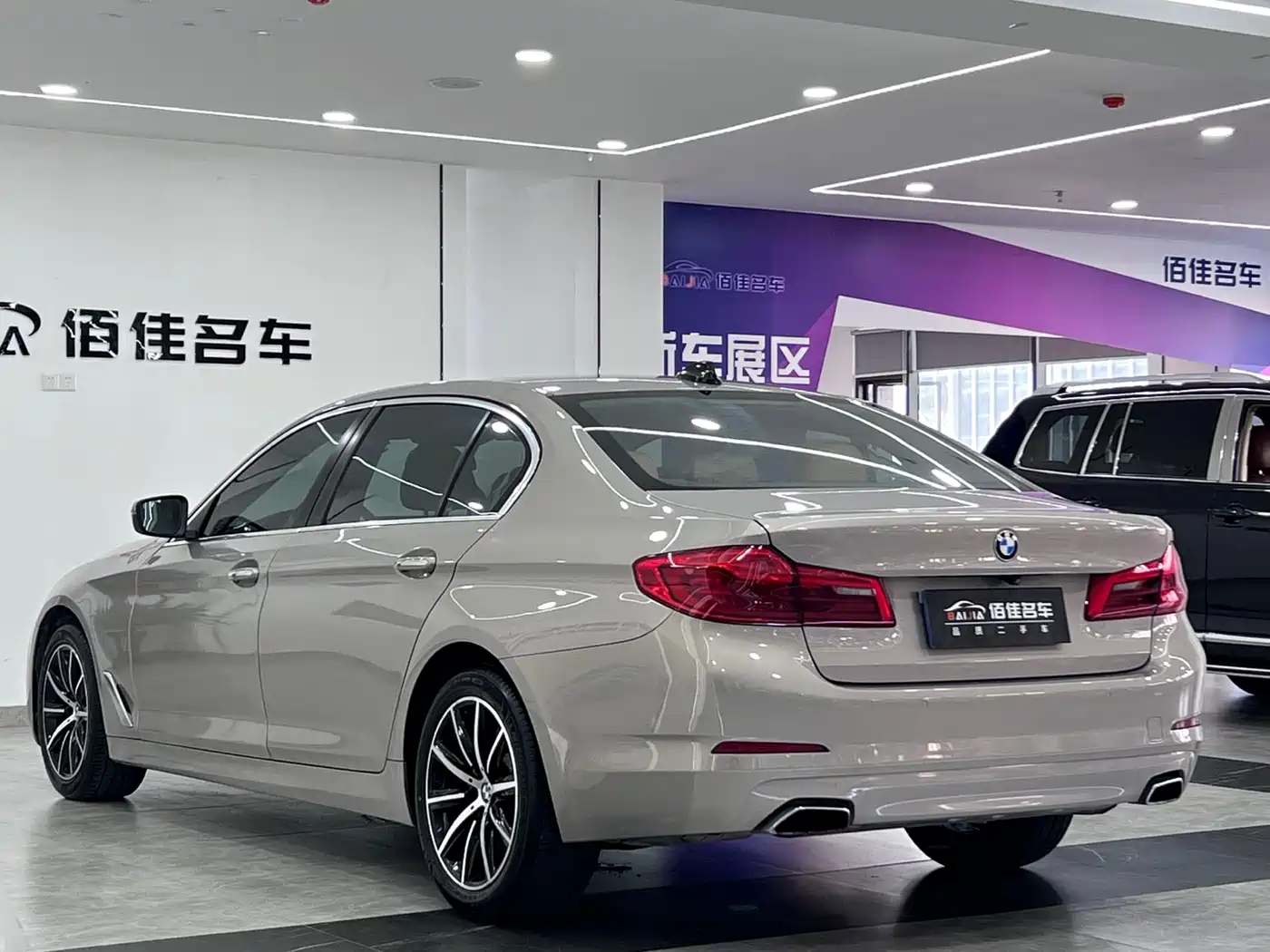 BMW 5 Series 2018 528Li Launch Special Edition фото 7